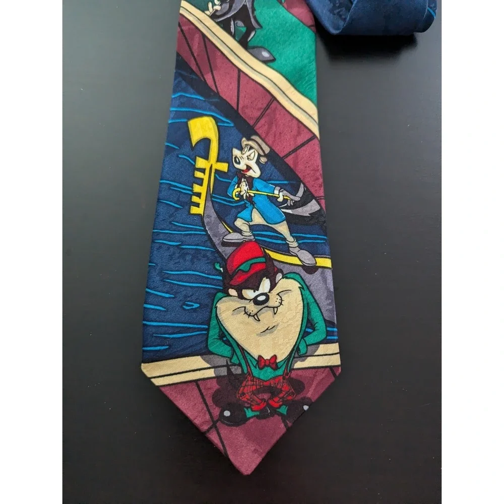 Vintage Looney Tunes Mania Tie‎ Necktie Korea Made Bugs Bunny Taz Pepe